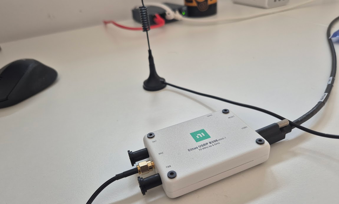 USRP B206mini-i